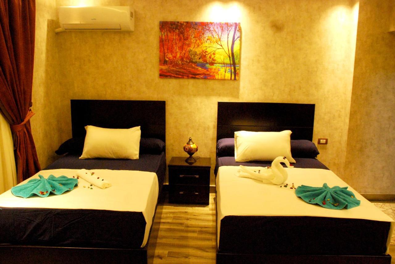 Ghatati Pyramids Planet Hotel מראה חיצוני תמונה