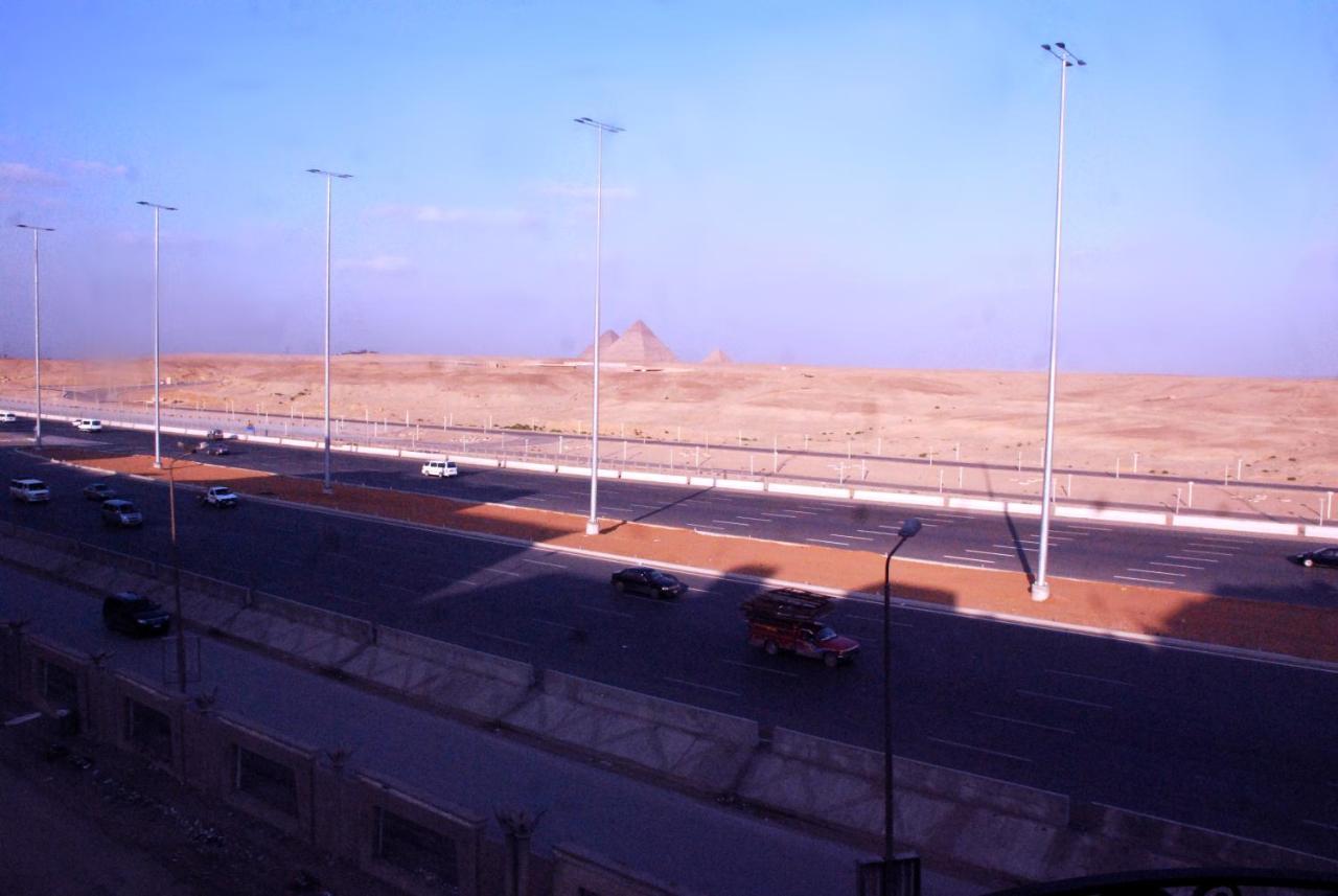 Ghatati Pyramids Planet Hotel מראה חיצוני תמונה