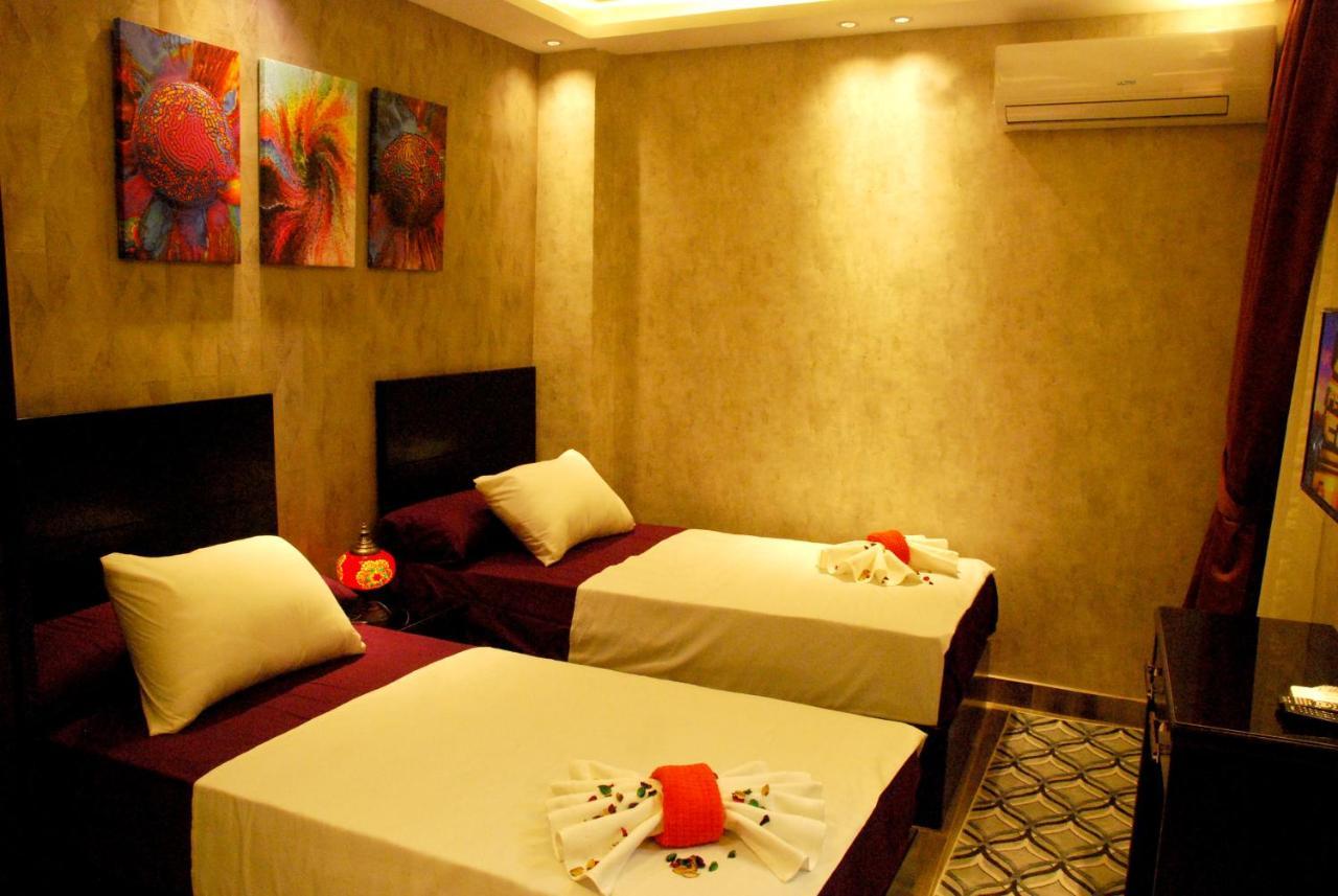 Ghatati Pyramids Planet Hotel מראה חיצוני תמונה