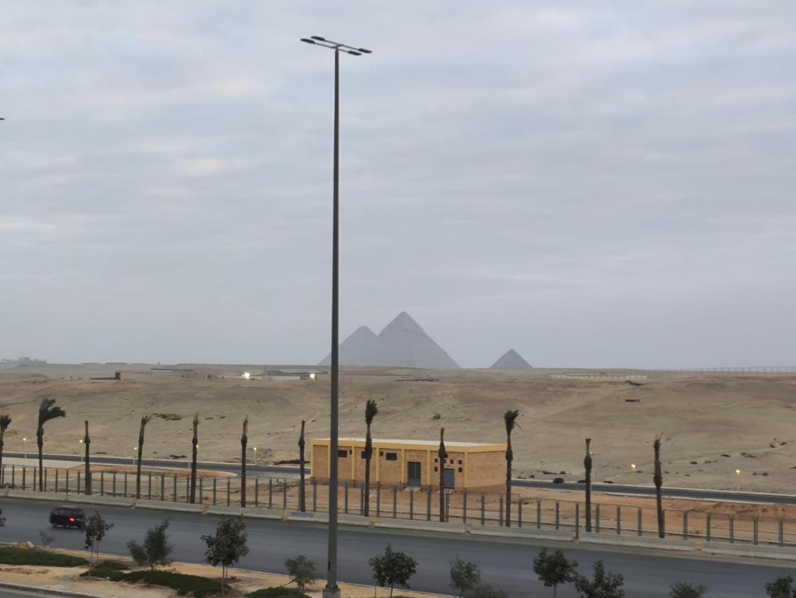 Ghatati Pyramids Planet Hotel מראה חיצוני תמונה